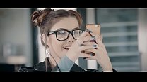 Муж и жена практикуют семейный МЖМ с парнем соседом